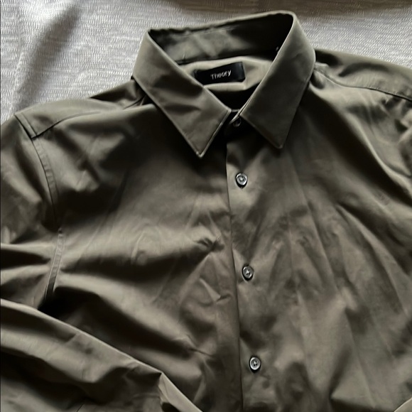 Theory button-up shirt - Picture 2 of 11